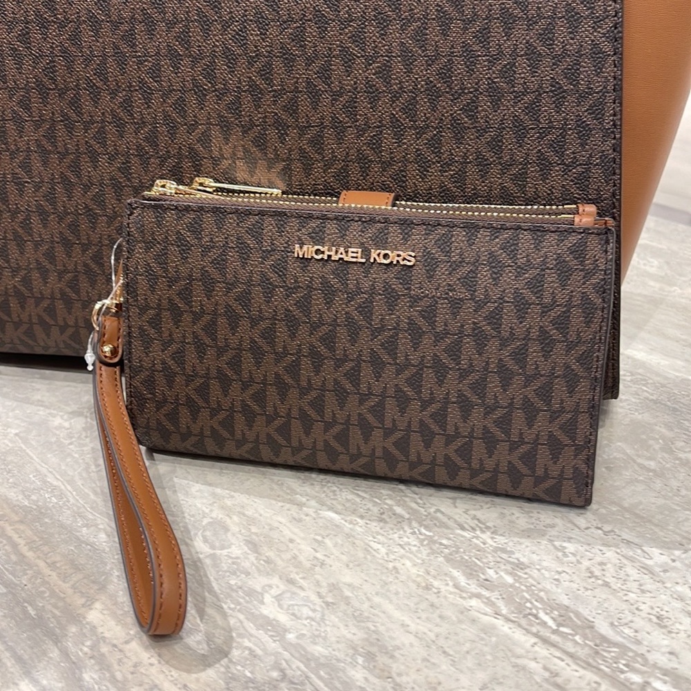 Michael Kors Jet Set Travel Large Double-Zip Wristlet-Wallet-PhoneHolder Brown